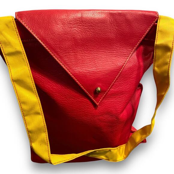 Zac Posen + DHL Tote Bag For Teachers Red
Handbag - Picture 10 of 13